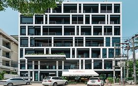 บลู มังกี้ ฮับ แอนด์ โฮเทล ภูเก็ต (มาตรฐาน SHA Plus+)